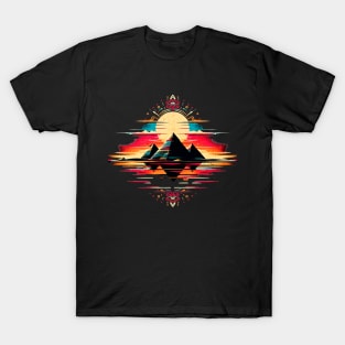 Retro Three Pyramids of Giza Design T-Shirt